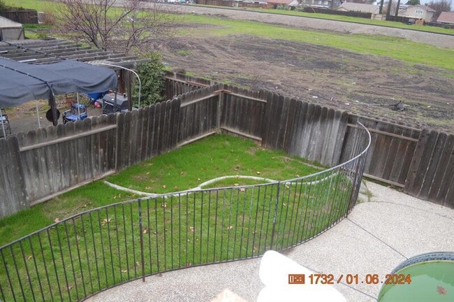 Building Photo - 1561 Spring Ct