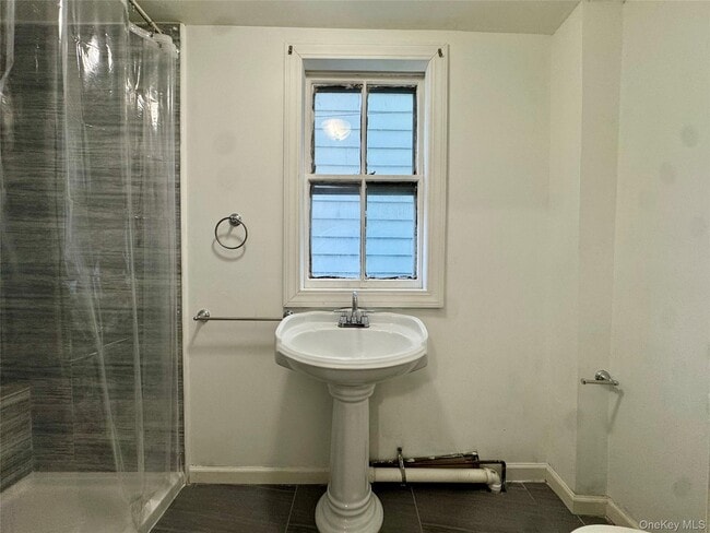 Building Photo - 134 N 7th Ave