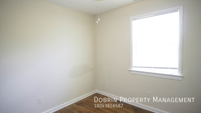 Building Photo - 1011 Kinney St