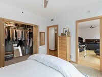 Building Photo - 215 10th Ave S