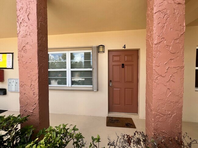 Building Photo - 2600 S Kanner Hwy