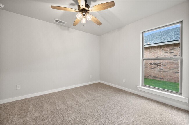 Building Photo - 1311 N Colton Ave
