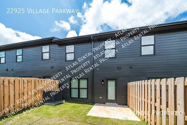 Building Photo - 22925 Village Pkwy
