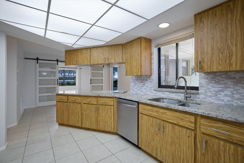 Building Photo - 1008 Pine Forest Ct