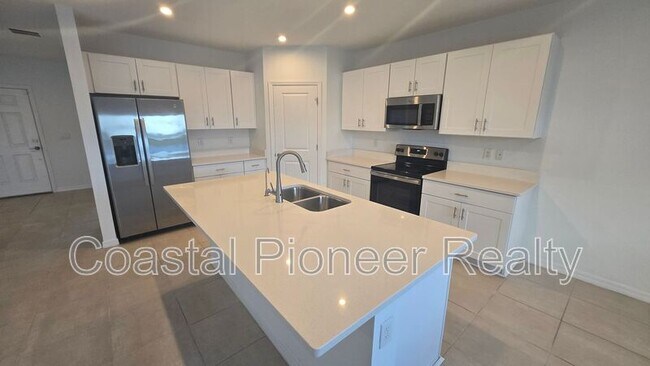 Building Photo - 233 Aquamarine Ln