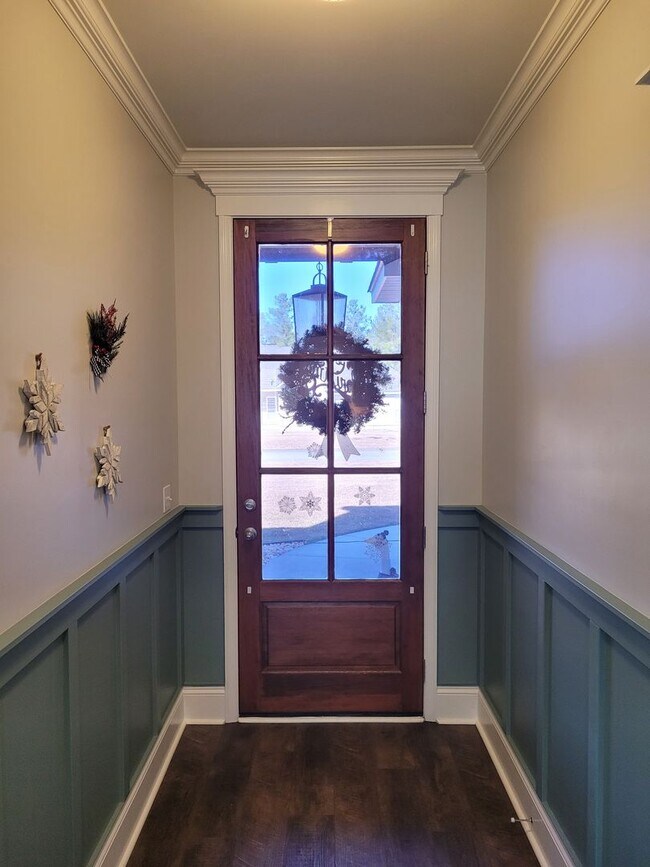 Building Photo - Spacious 4BR Home with Inground Pool, Open Split Floor Plan & Side-Entry Garage