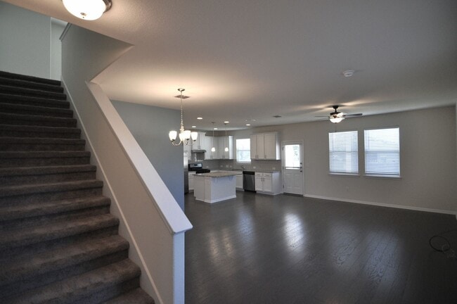 Building Photo - Amazing home ready to move in!