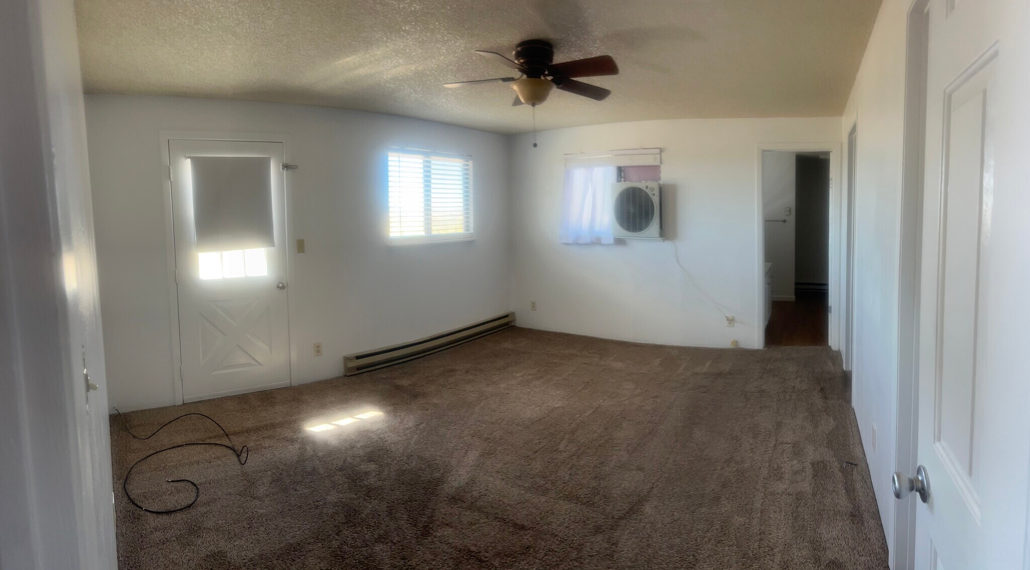 Building Photo - 697 Diamondback Dr