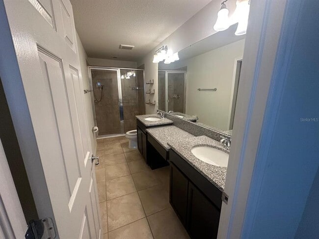 Building Photo - 9136 Hillcroft Dr