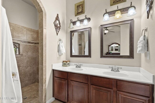 Building Photo - 3648 Grand Bahamas Dr