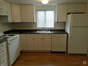 Building Photo - 1 br, 1 bath Condo - 22 Cove Rd Apt 3