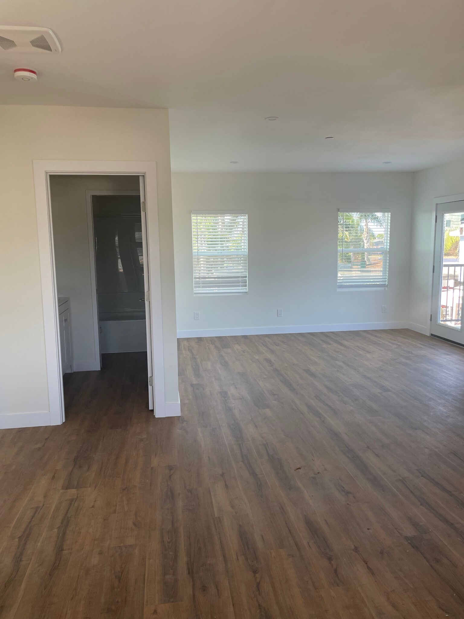 Building Photo - 871 7th St