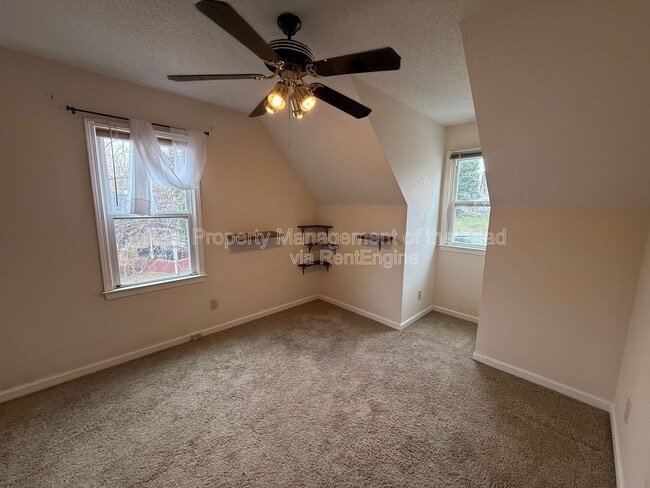 Building Photo - 1805 Lois Ct