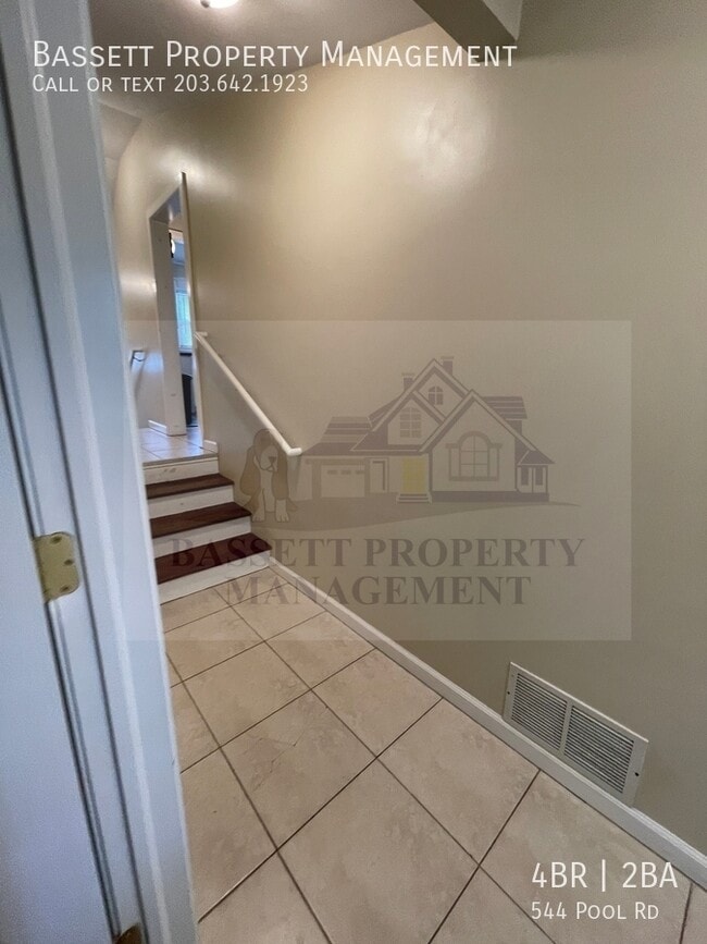 Building Photo - 544 Pool Rd