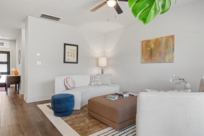 Building Photo - 2056 Local Rebel Lp