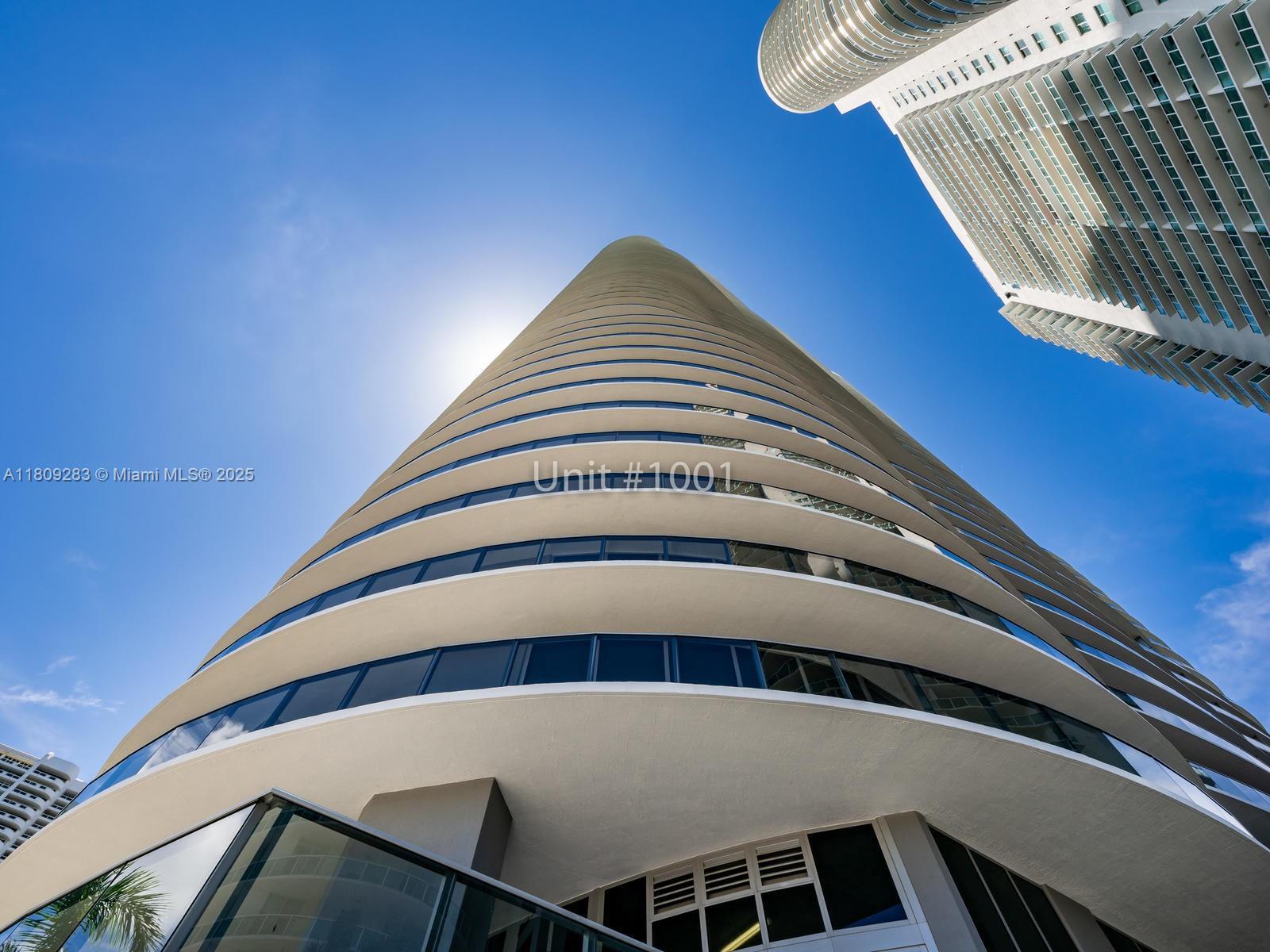 Building Photo - 488 NE 18th St