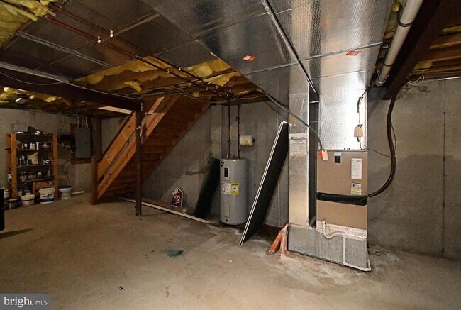 Building Photo - 4258 Red Oak Ct