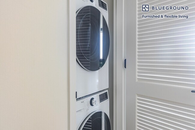 Building Photo - 159 Boerum St