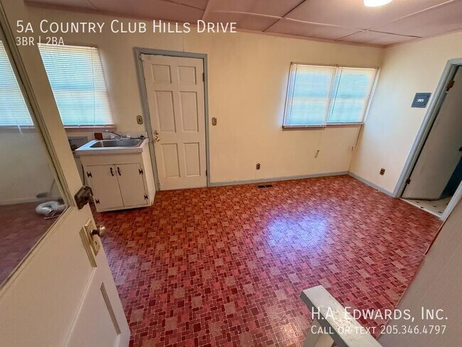 Building Photo - 5a Country Club Hills Dr