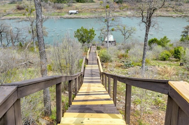 Building Photo - 24236 Spur Trail