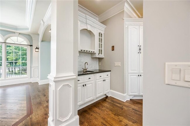 Building Photo - 105 Chablis Ct