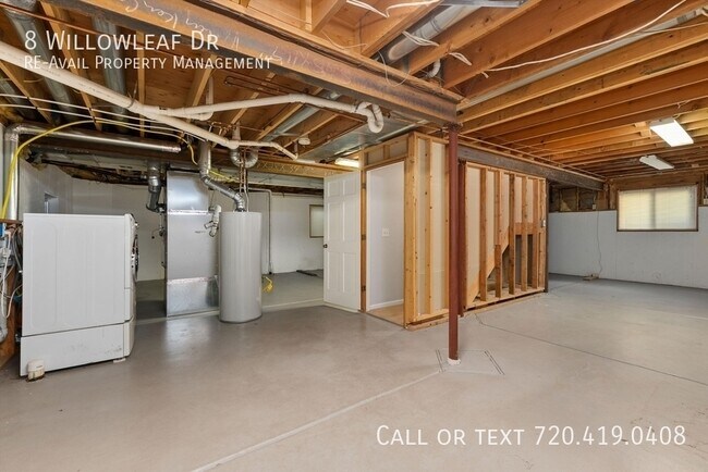 Building Photo - 8 Willowleaf Dr