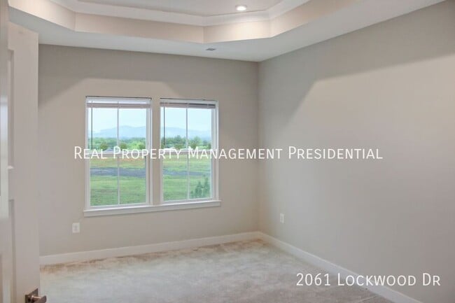 Building Photo - 2061 Lockwood Dr