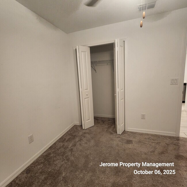 Building Photo - 35099 Ackley Trce