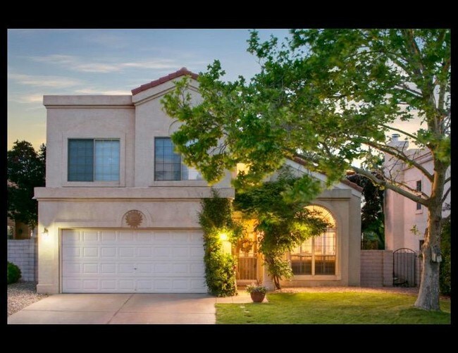 Building Photo - 6809 Medinah Ln NE