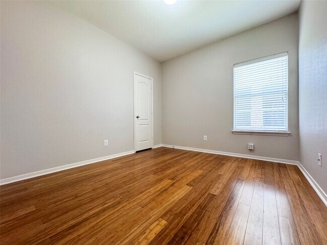 Building Photo - 9935 Blissfull Valley Ln