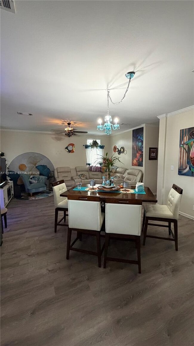 Building Photo - 4219 Royal Manor Blvd