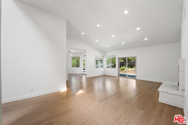 Building Photo - 24228 Dry Canyon Cold Creek Rd