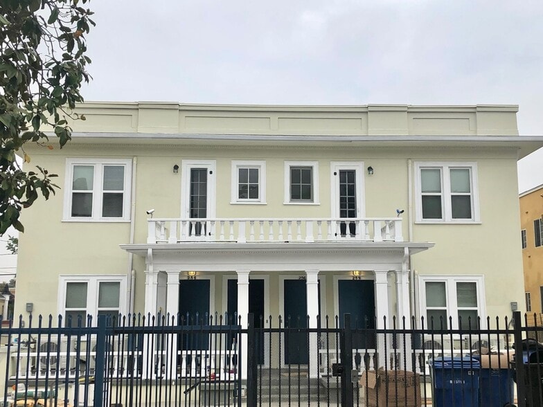 Building Photo - 256 S Alexandria Ave