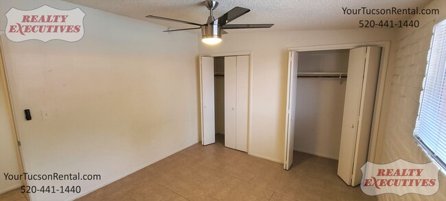 Building Photo - Country Club & Fort Lowell area - 2 Beds 1...