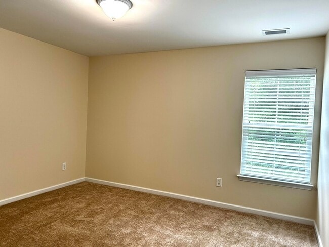 Building Photo - 2911 Maybry Dr