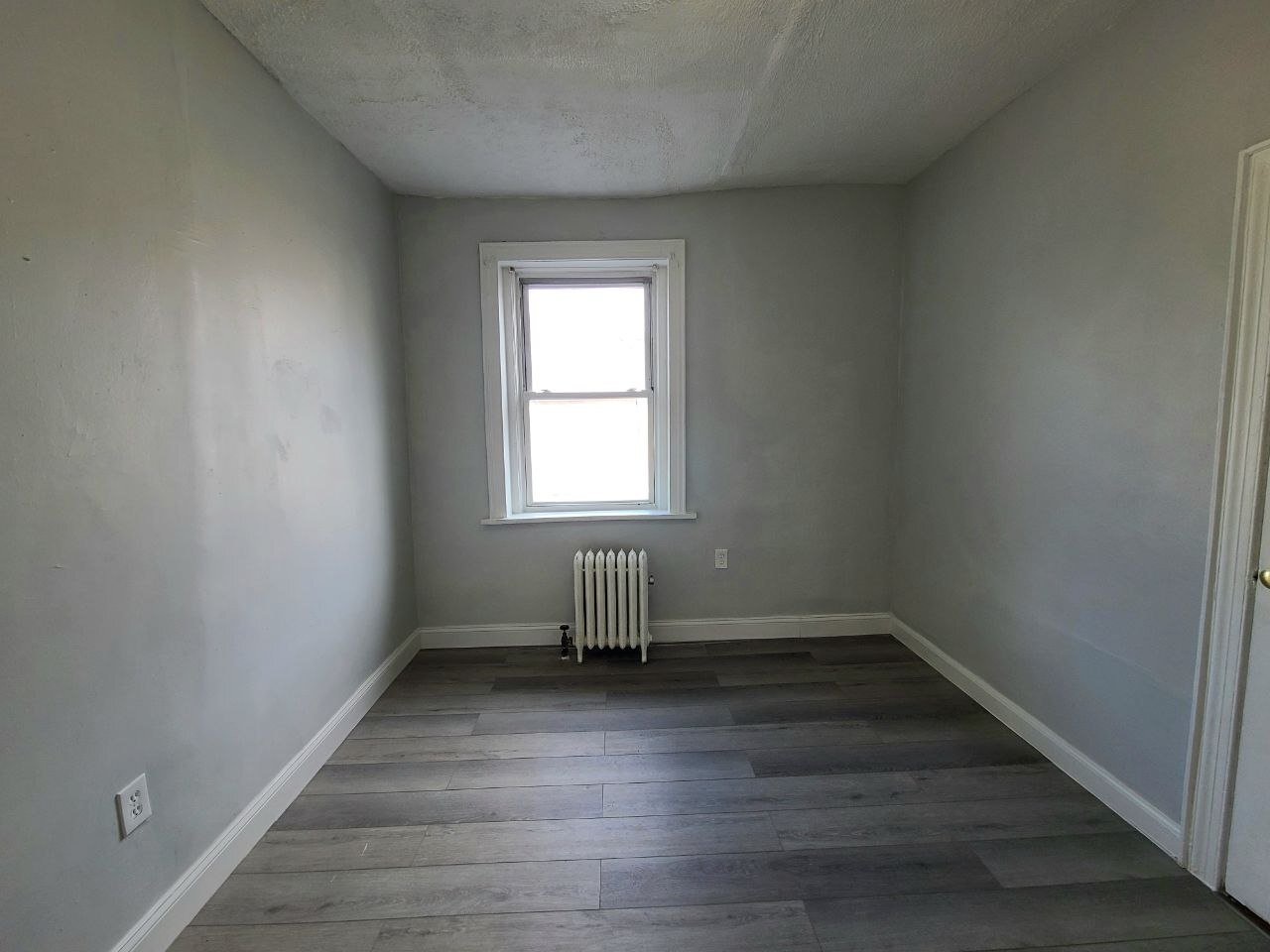 Building Photo - 684 Summer Ave