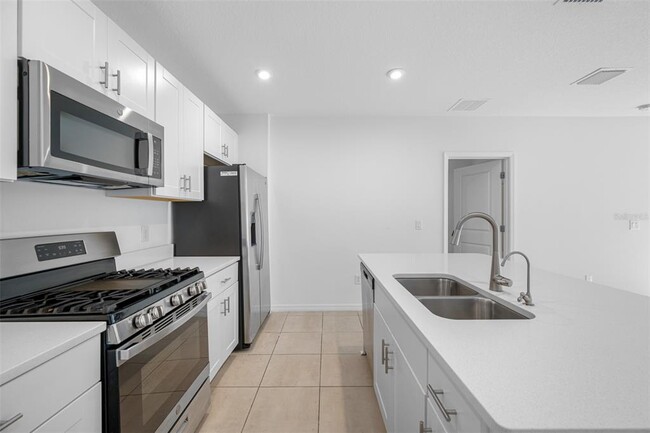 Building Photo - 5913 Laurelcrest Gln