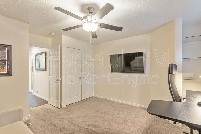 Building Photo - 1140 Parkway Ave