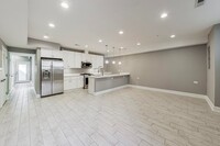 Building Photo - 1813 D St NE