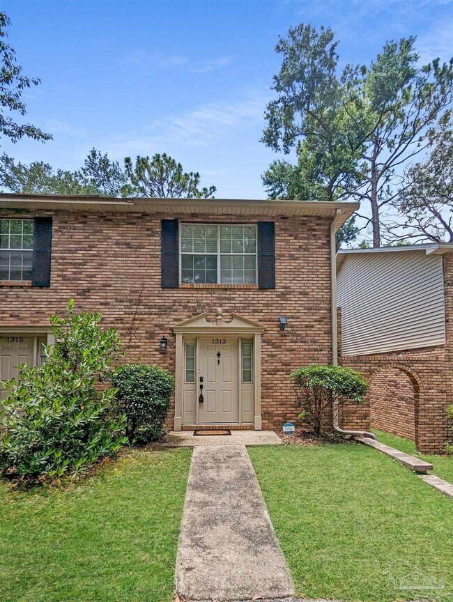 Building Photo - 1313 Foxborough Dr