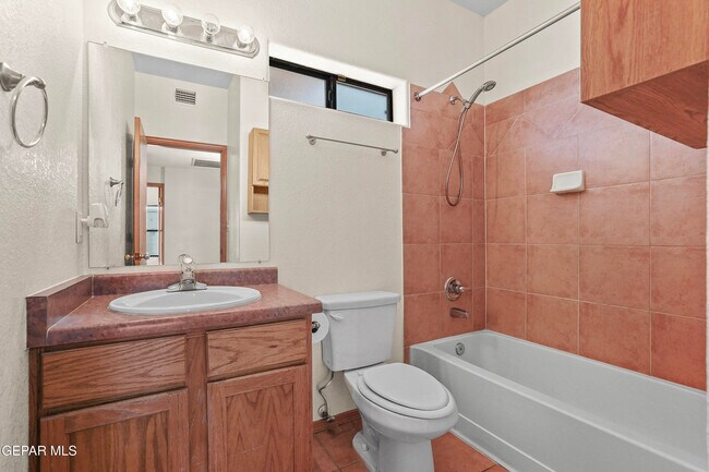 Building Photo - 3313 Tierra Espada Dr