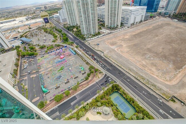 Building Photo - 222 Karen Ave