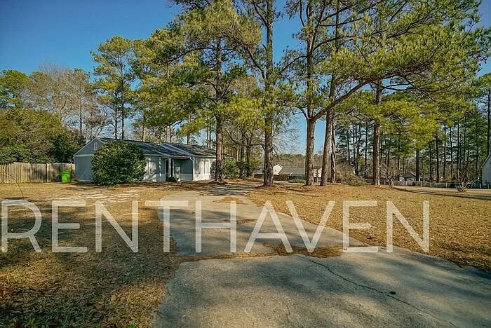 Building Photo - 421 Rockingham Rd