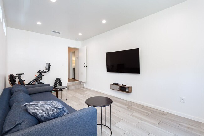 Building Photo - Charming Home in Heart of Normal Heights