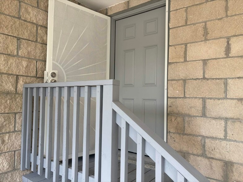 Front Door - 1645 Kamehameha IV Rd