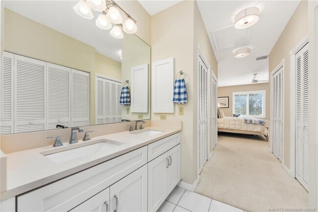Building Photo - 12481 Harbour Ridge Blvd
