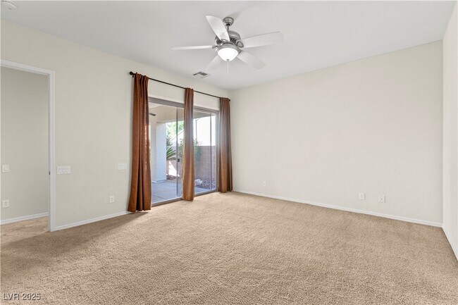 Building Photo - 2685 La Boutique St