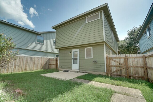 Building Photo - 9405 Rowlands Sayle Rd