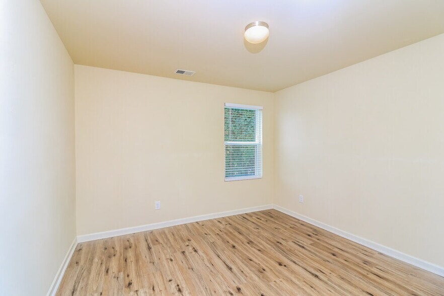 Building Photo - 58 Sharp Way