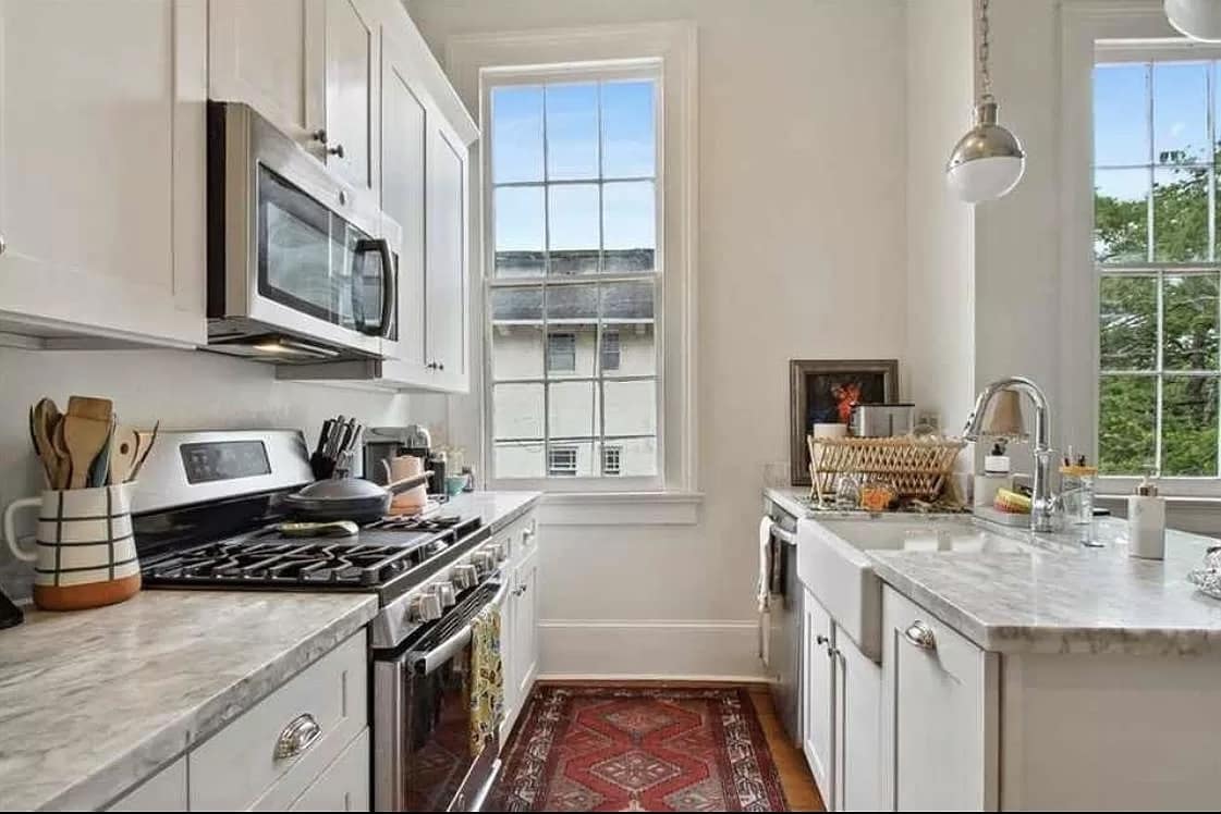 Building Photo - 1545 6th St